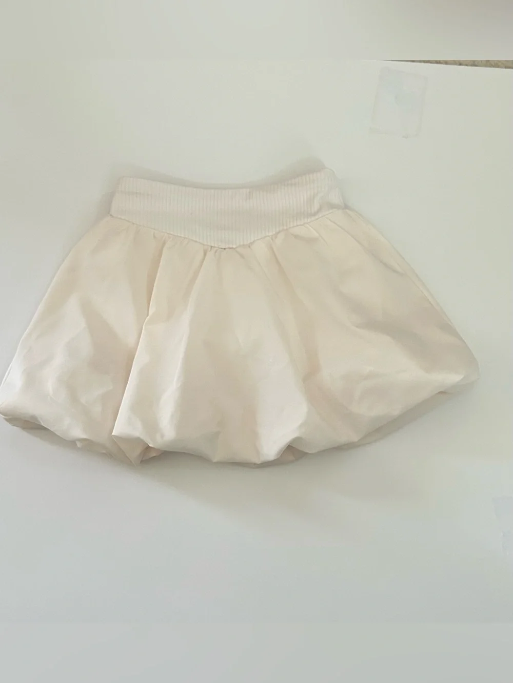 The Children’s Place Floral Sweatshirt and Soft Cream Bubble Skort-XS/4